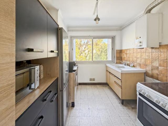 Vente Appartement 4 pièces 70.84 m2 Hyeres