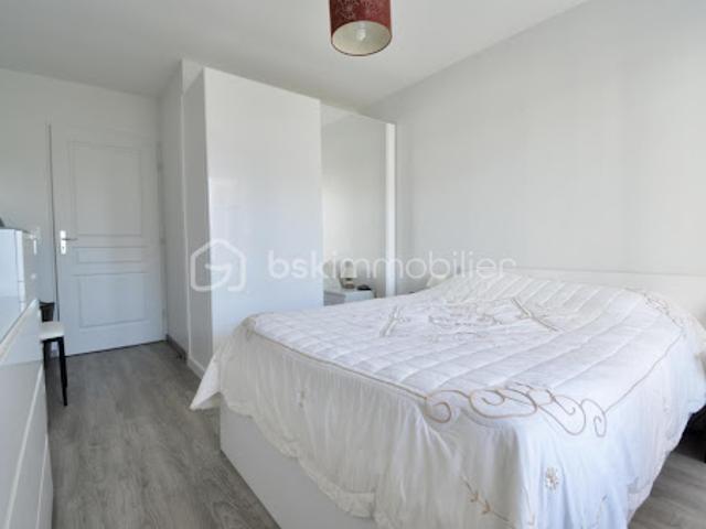 Vente Appartement 4 pièces 70.2 m2 Cannes Ecluse