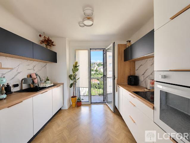 Vente Appartement 4 pièces 70 m2 Bastia