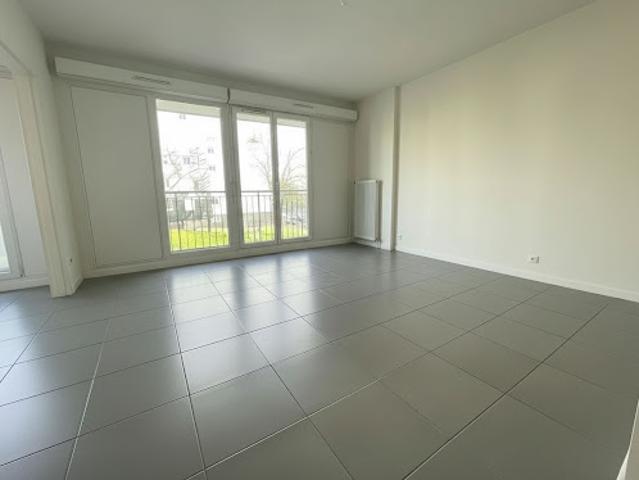 Vente Appartement 4 pièces 72.48 m2 Vannes