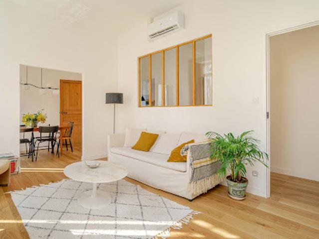 Vente Appartement 4 pièces 72.03 m2 Marseille 1er