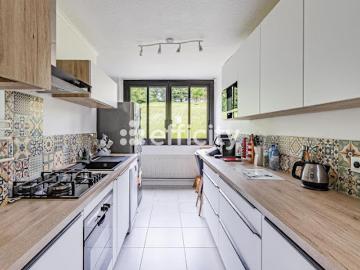 Vente Appartement 4 pièces 72 m2 Champagne au Mont d'Or