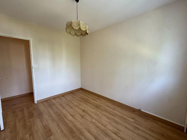 Vente Appartement 4 pièces 77.15 m2 Lons le Saunier