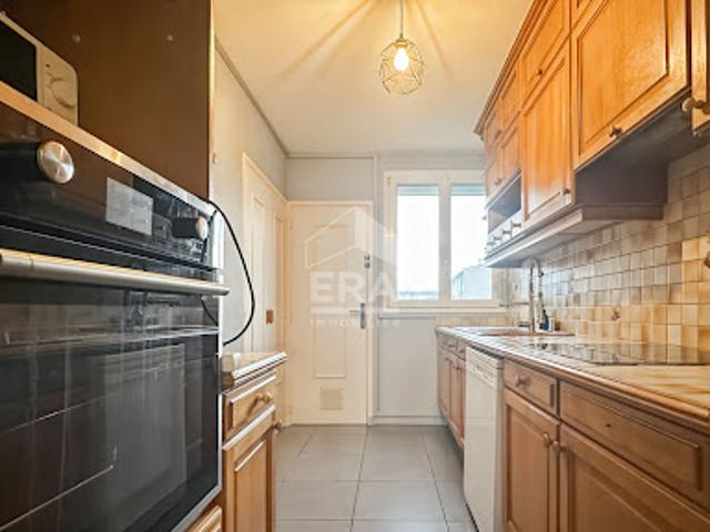 Vente Appartement 4 pièces 77.18 m2 Reims