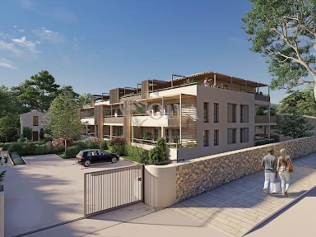 Vente Appartement 4 pièces 77.29 m2 Uzès