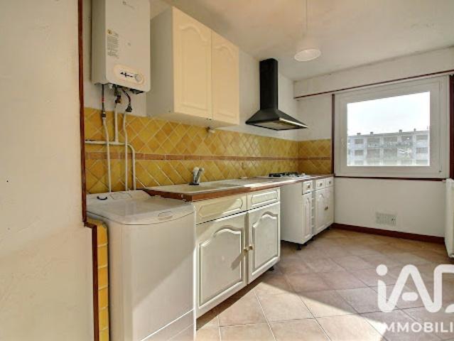 Vente Appartement 4 pièces 77 m2 Evry
