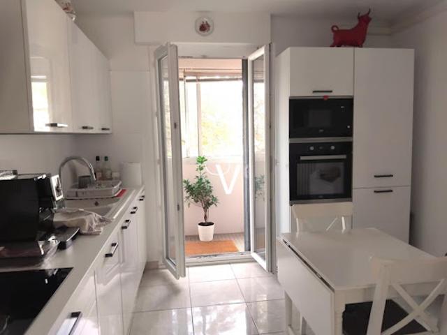 Vente Appartement 4 pièces 77 m2 Marignane