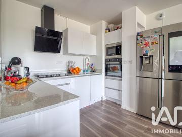 Vente Appartement 4 pièces 77 m2 Persan