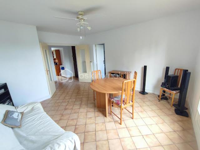 Vente Appartement 4 pièces 74.69 m2 Sainte genevieve des bois