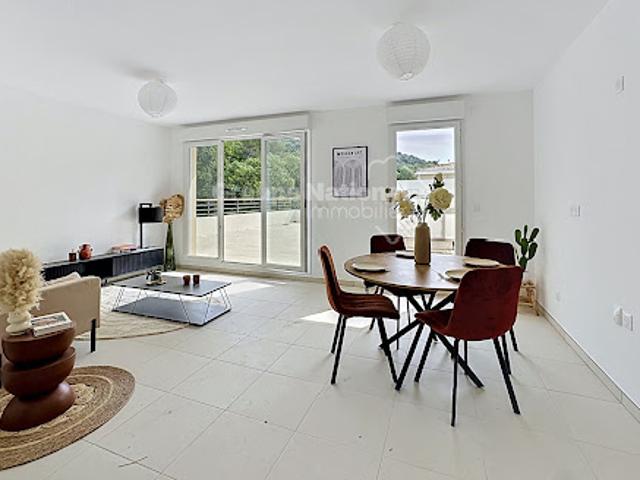 Vente Appartement 4 pièces 75 m2 Auribeau sur Siagne