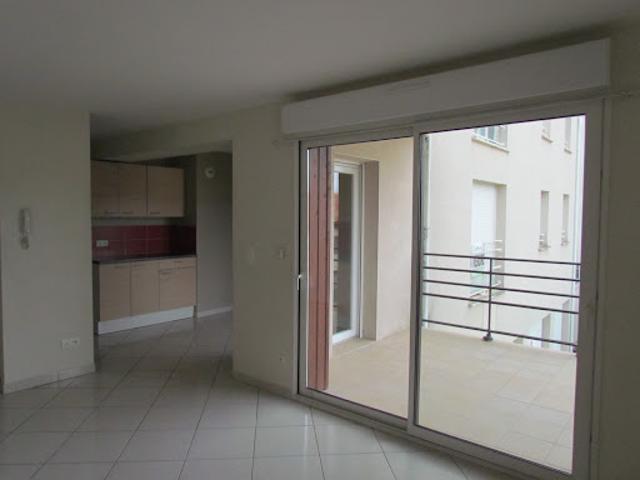 Vente Appartement 4 pièces 75 m2 Ruffec