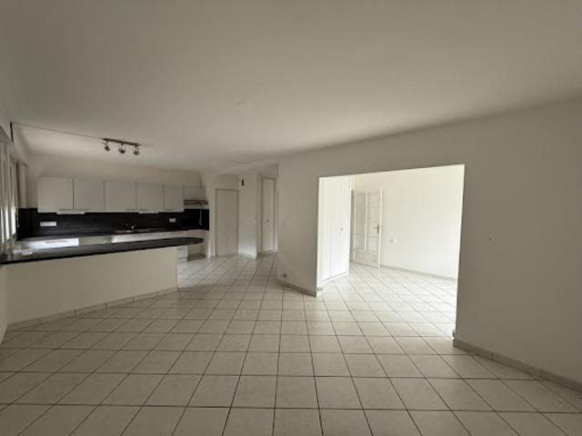 Vente Appartement 4 pièces 75 m2 Saint claude