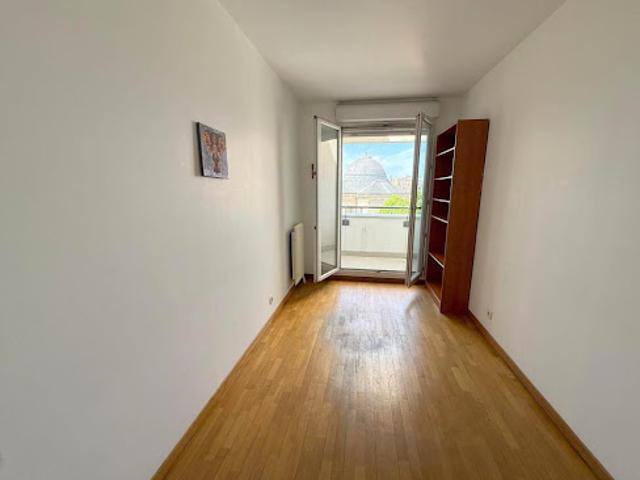 Vente Appartement 4 pièces 75 m2 Saint Denis