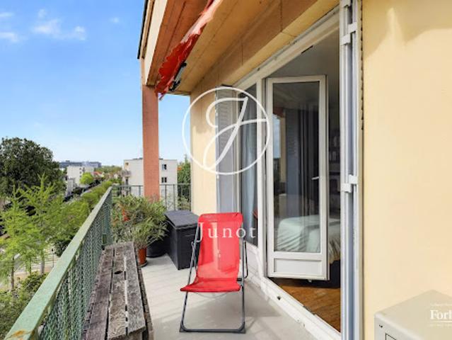 Vente Appartement 4 pièces 76.56 m2 Rueil Malmaison