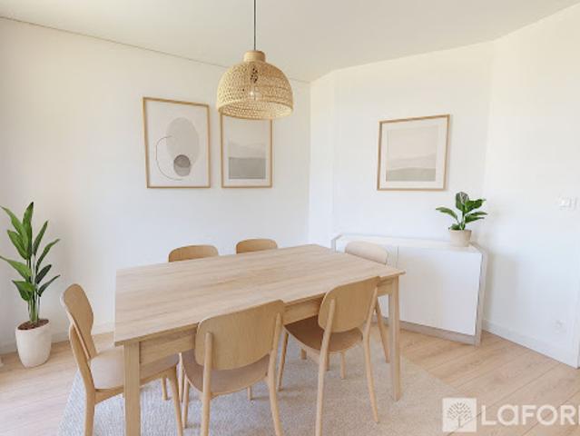 Vente Appartement 4 pièces 76.61 m2 Reims