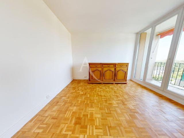 Vente Appartement 4 pièces 76.64 m2 Vitry sur Seine