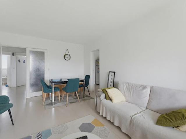 Vente Appartement 4 pièces 76.7 m2 Merignac