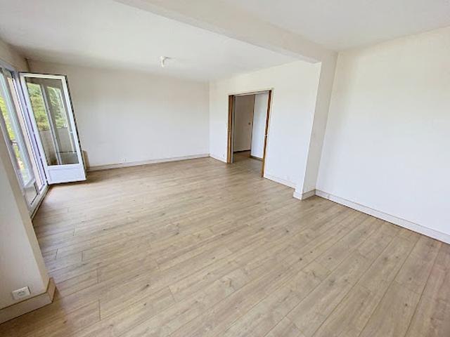 Vente Appartement 4 pièces 76.28 m2 Saint Georges sur Baulche