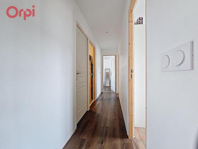 Vente Appartement 4 pièces 76.2 m2 La Seyne sur Mer