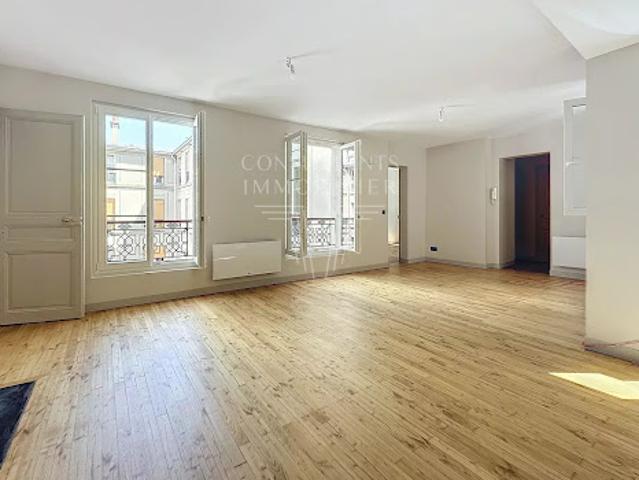 Vente Appartement 4 pièces 76.37 m2 Paris 7ème