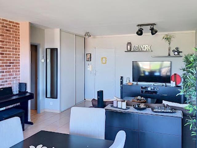 Vente Appartement 4 pièces 76 m2 Aubagne
