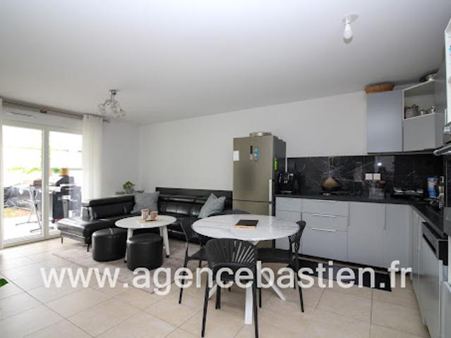 Vente Appartement 4 pièces 76 m2 Crozet