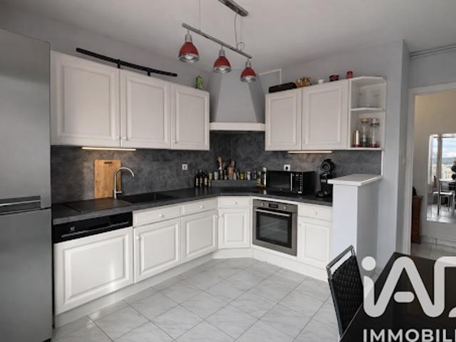 Vente Appartement 4 pièces 76 m2 Decines charpieu