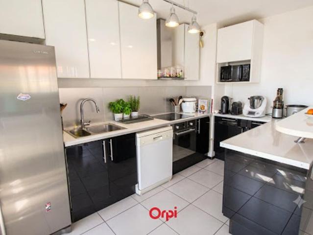 Vente Appartement 4 pièces 76.88 m2 Marseille 10ème