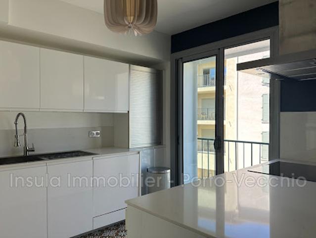 Vente Appartement 4 pièces 76 m2 Porto Vecchio