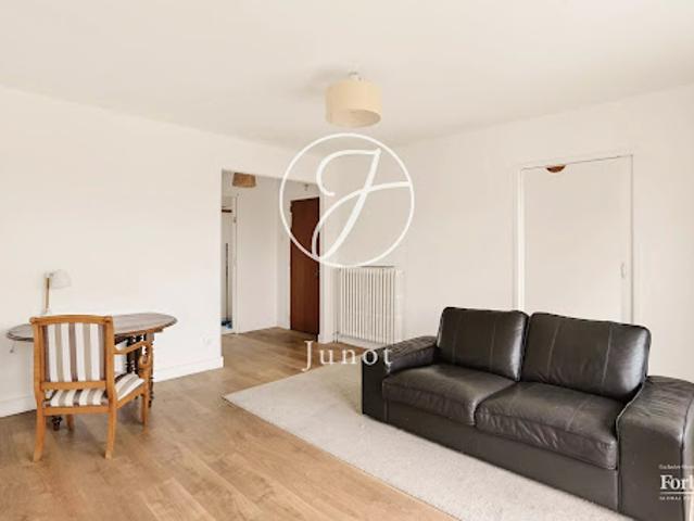 Vente Appartement 4 pièces 78.02 m2 Chatou