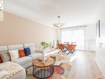 Vente Appartement 4 pièces 78 m2 Annecy