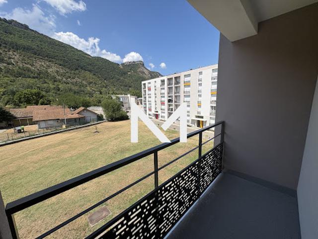 Vente Appartement 4 pièces 79.36 m2 Vif