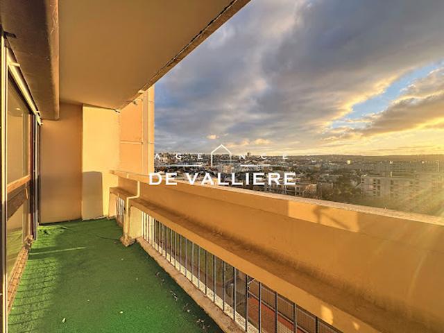 Vente Appartement 4 pièces 79.39 m2 Nanterre