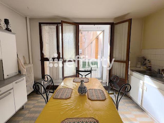 Vente Appartement 4 pièces 83.5 m2 Marseille 10ème