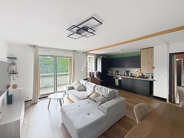 Vente Appartement 4 pièces 83.68 m2 Pau