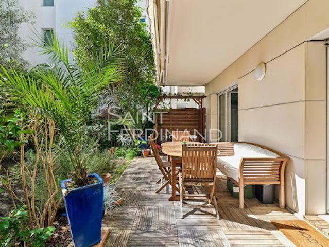 Vente Appartement 4 pièces 83.18 m2 Neuilly sur Seine