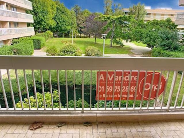 Vente Appartement 4 pièces 83 m2 Verrieres le buisson