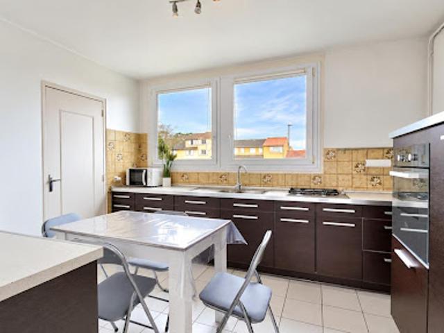 Vente Appartement 4 pièces 83.2 m2 Pierre benite