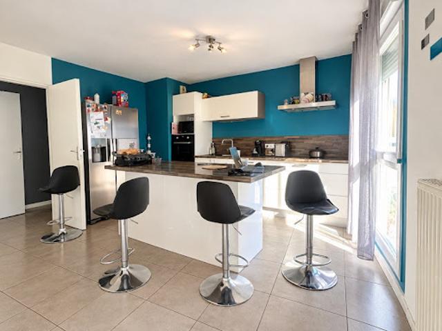 Vente Appartement 4 pièces 83 m2 Vaulx en Velin
