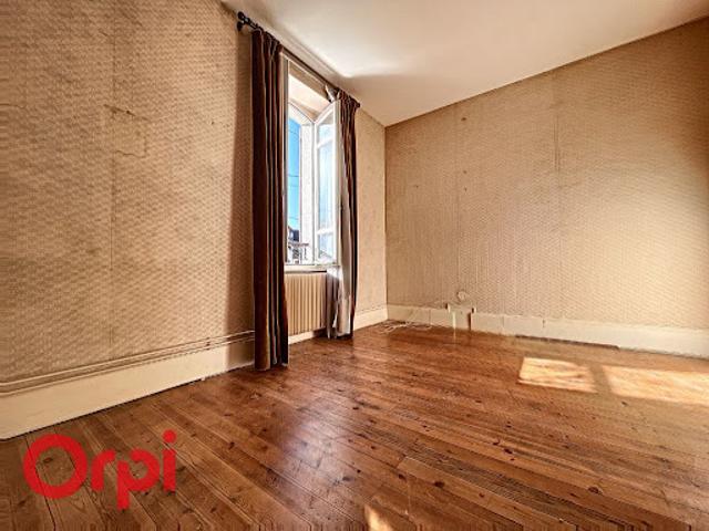 Vente Appartement 4 pièces 83 m2 Montluçon