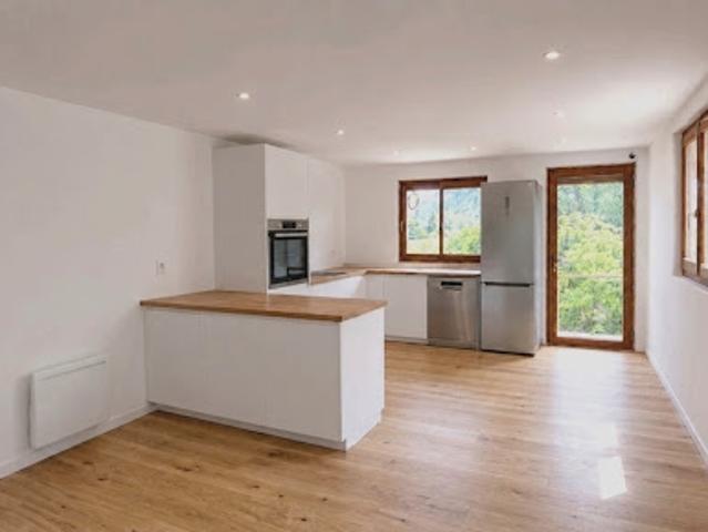 Vente Appartement 4 pièces 82 m2 Saint Laurent