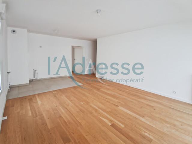 Vente Appartement 4 pièces 83 m2 Suresnes