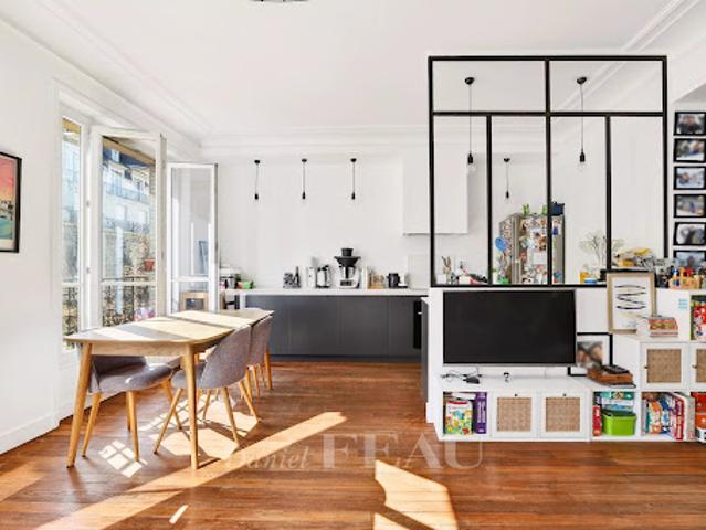 Vente Appartement 4 pièces 80.09 m2 Paris 11ème