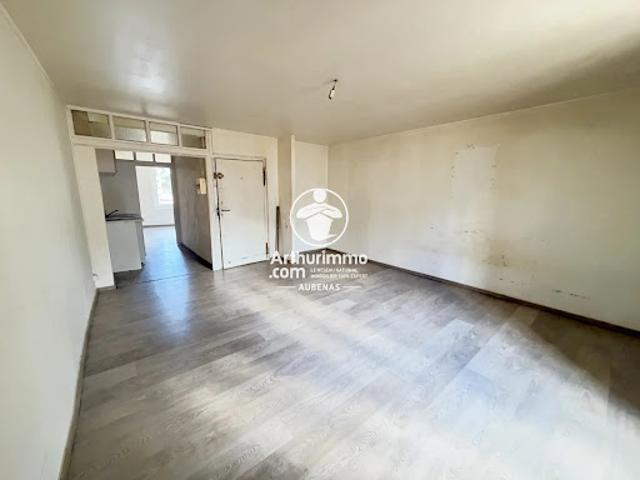 Vente Appartement 4 pièces 80 m2 Vals les Bains