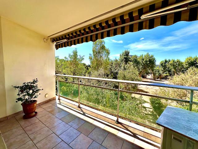 Vente Appartement 4 pièces 80 m2 Chateau gombert