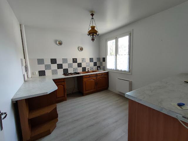 Vente Appartement 4 pièces 80 m2 Chalus