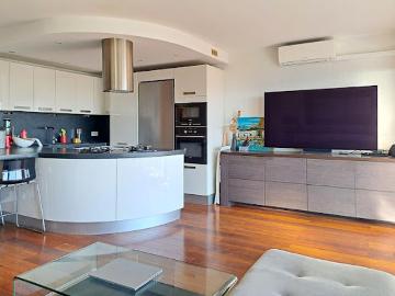 Vente Appartement 4 pièces 80 m2 Le golfe juan