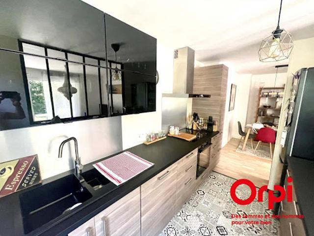Vente Appartement 4 pièces 80.25 m2 Montigny le Bretonneux