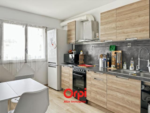 Vente Appartement 4 pièces 80.22 m2 Montluçon