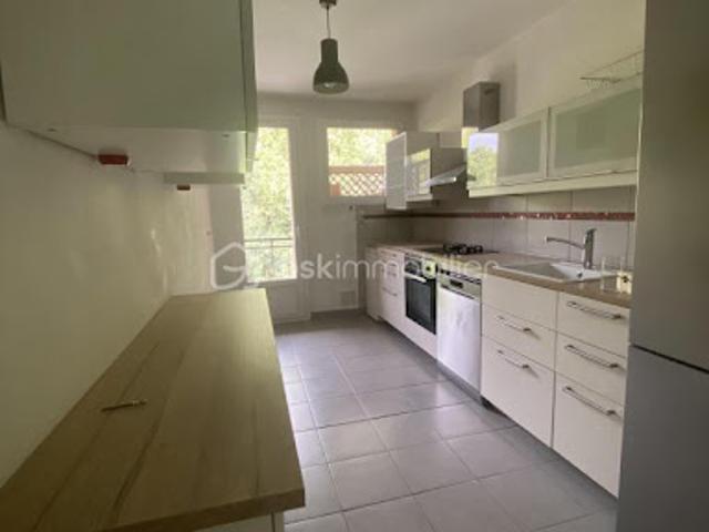 Vente Appartement 4 pièces 81.51 m2 Aix en Provence
